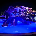아파트 Attractive Studio-apartment In Sunny Cascadas Family 써니비치