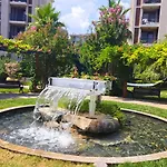 Attractive Studio-apartment In Sunny Cascadas Family 써니비치