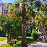 아파트 Attractive Studio-apartment In Sunny Cascadas Family *