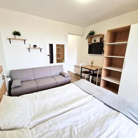 Attractive Studio-apartment In Sunny Cascadas Family アパート *